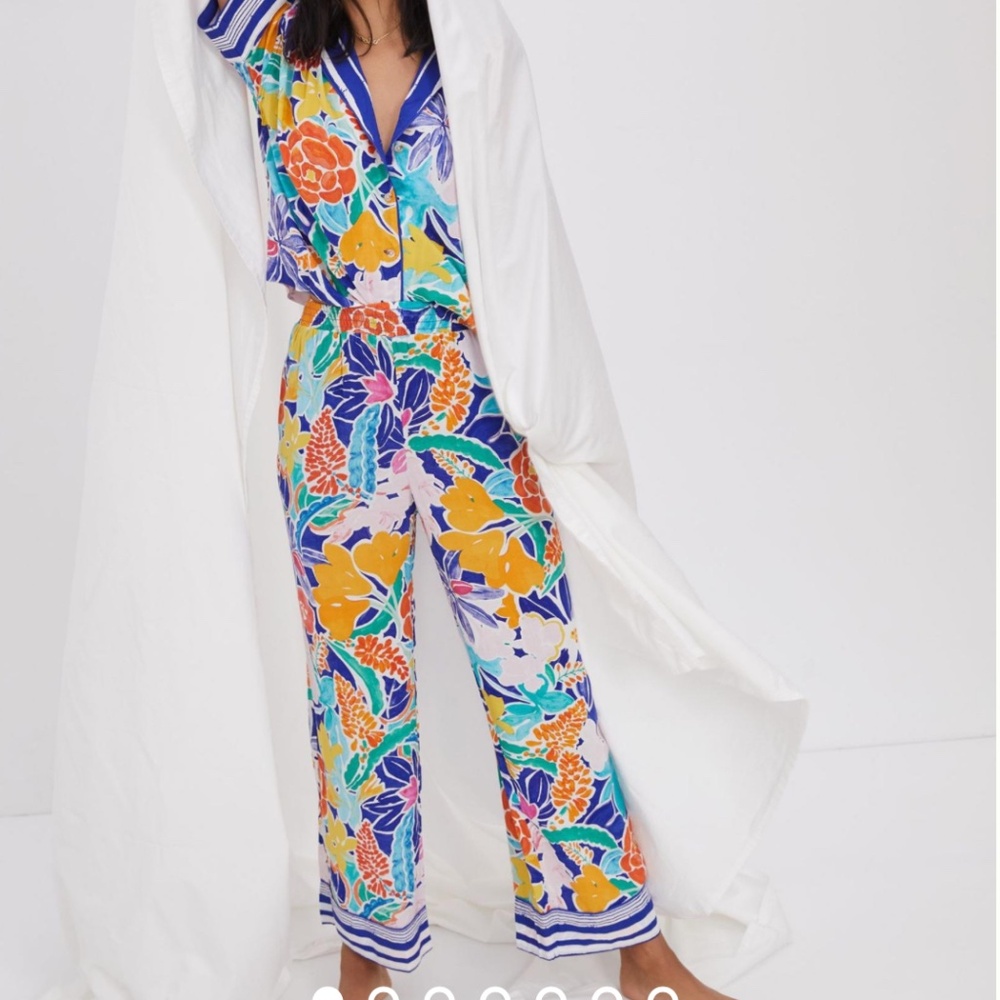 Anthropologie - Sisters Gulassa Floral Pajama Pants  - US Medium